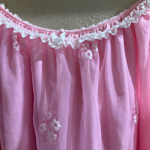 Vintage Pink Sheer Chiffon Night Gown Womens Medium Lace Nightie Barbie - Picture 3 of 6